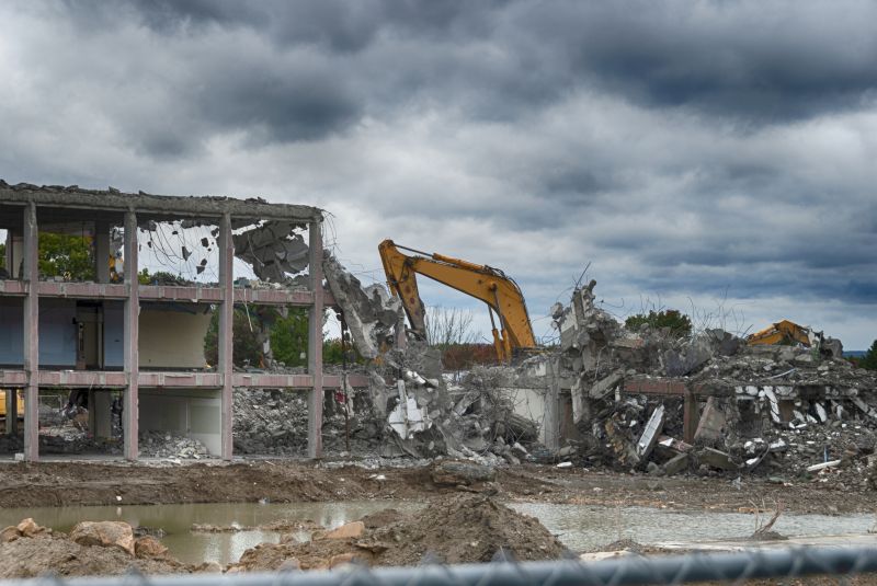 Apartment Demolition in Sacramento, CA